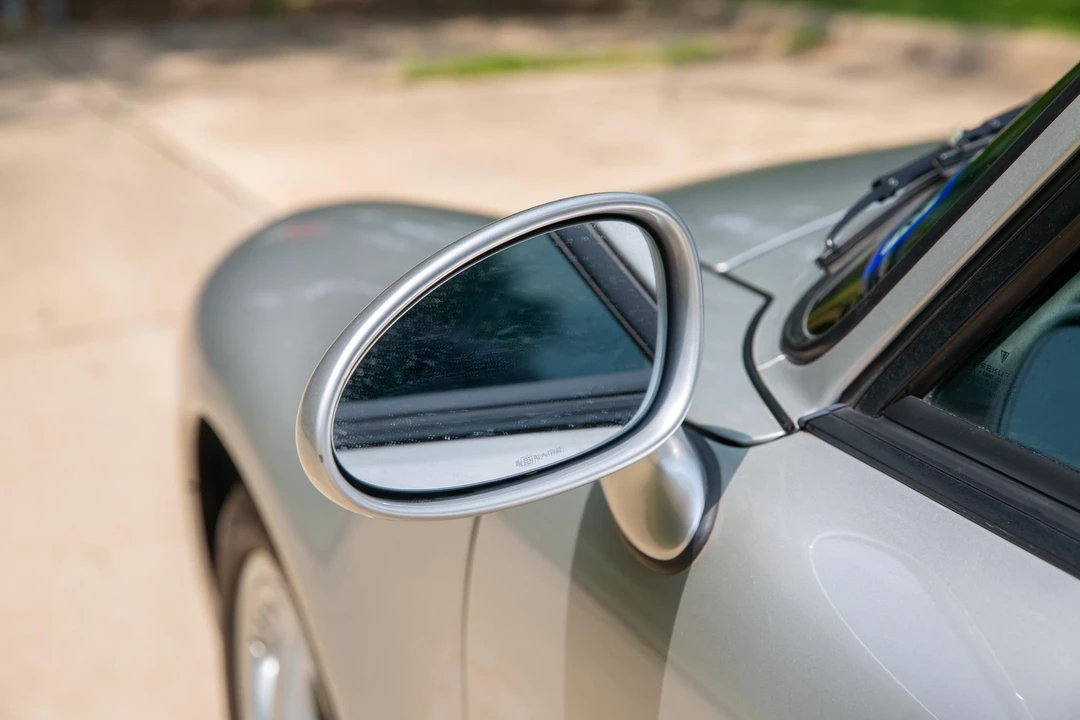1998 Porsche 993 Carrera - Image 16 of 31