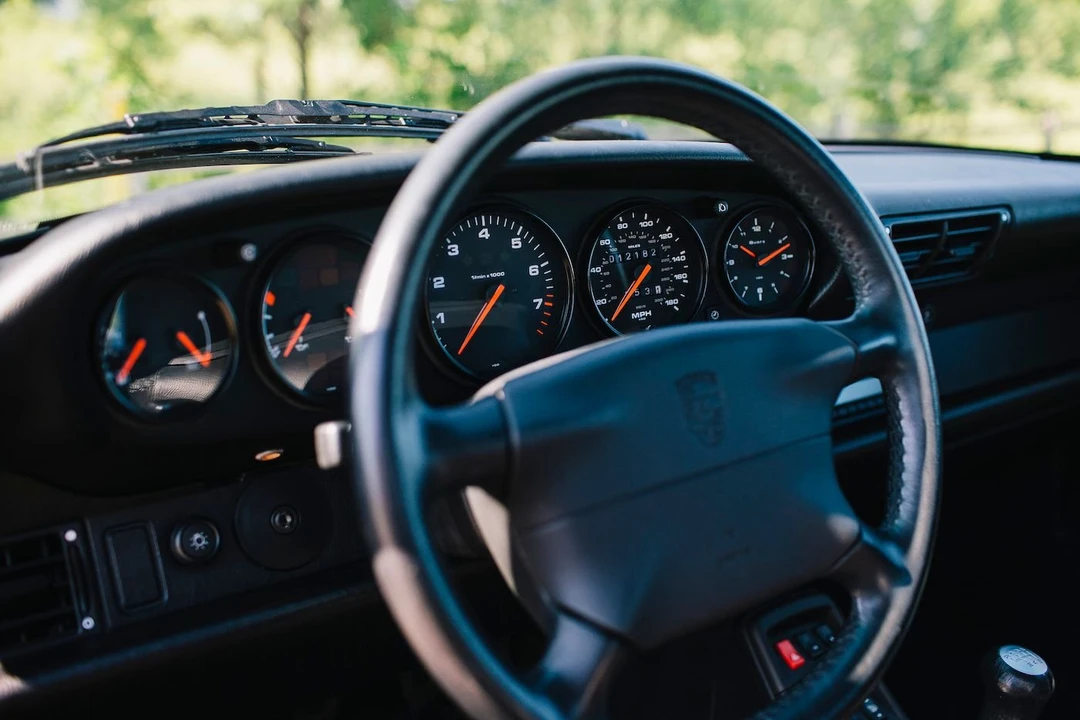 1998 Porsche 993 Carrera 4S - Image 9 of 18