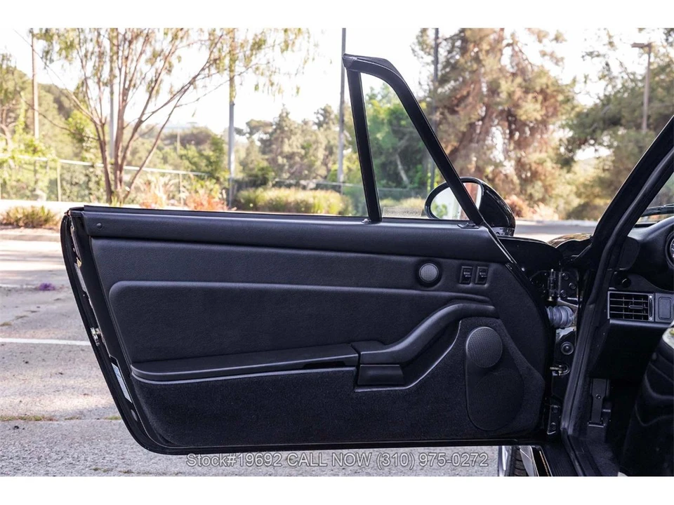 1998 Porsche 993 Carrera - Image 25 of 31