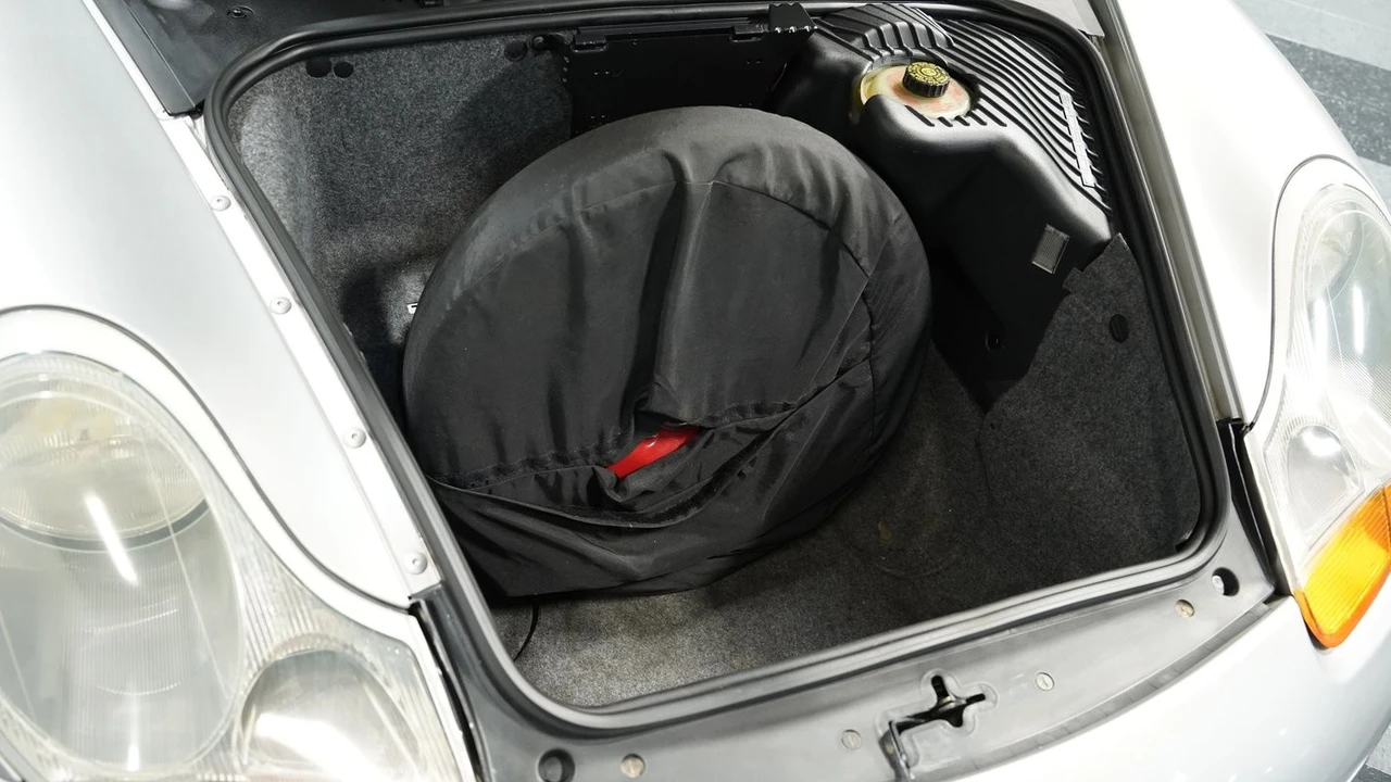 1998 Porsche 986 Boxster - Image 12 of 12