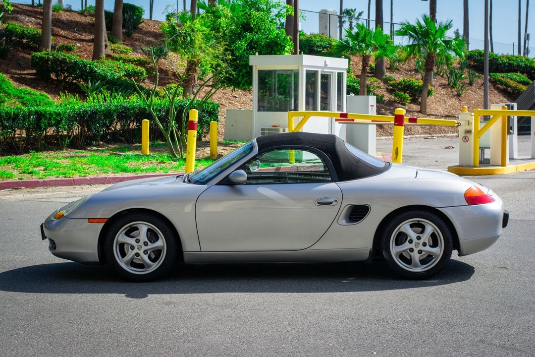 1998 Porsche 986 Boxster - Image 4 of 19
