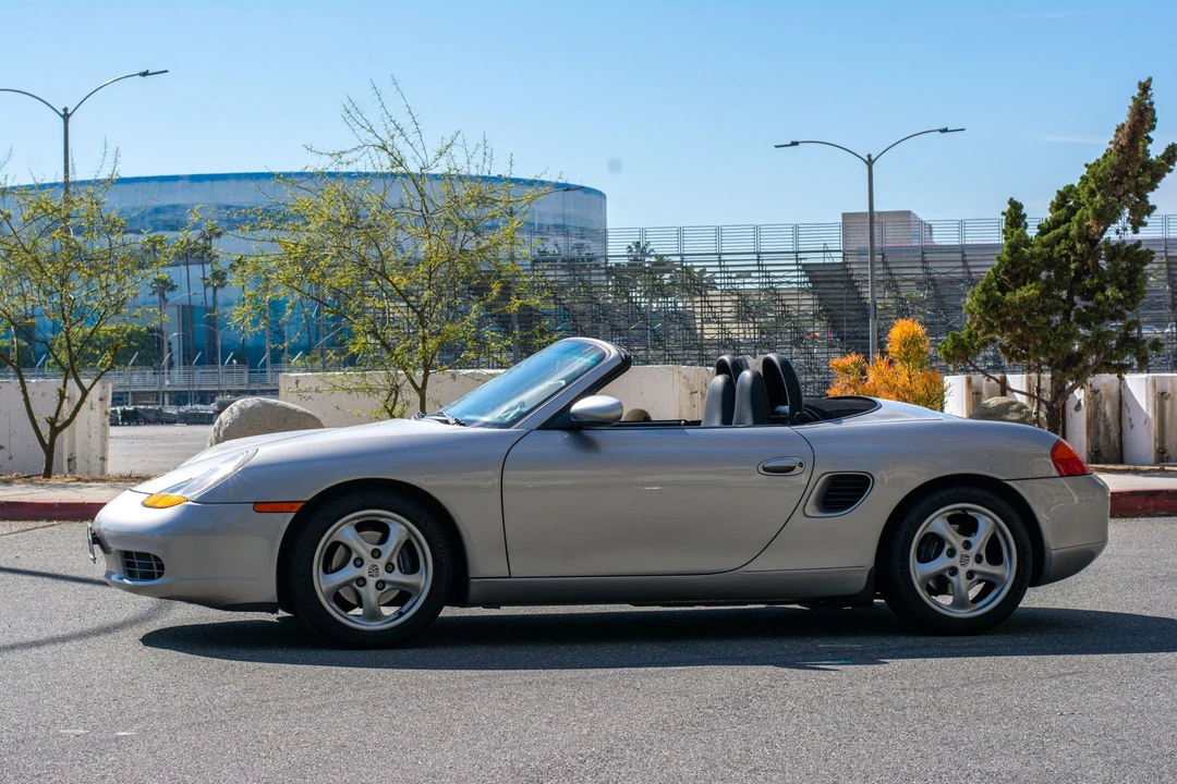 1998 Porsche 986 Boxster - Image 8 of 19