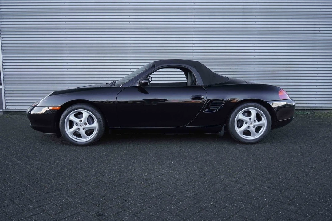 1998 Porsche 986 Boxster - Image 9 of 30
