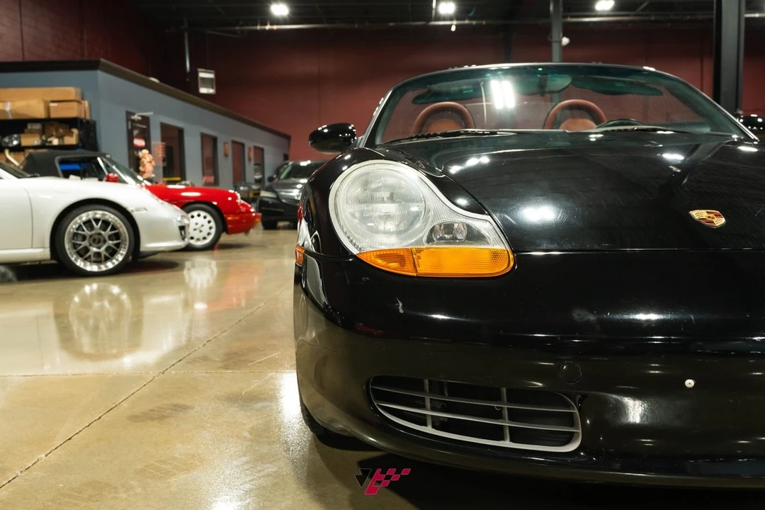 1998 Porsche 986 Boxster - Image 12 of 31