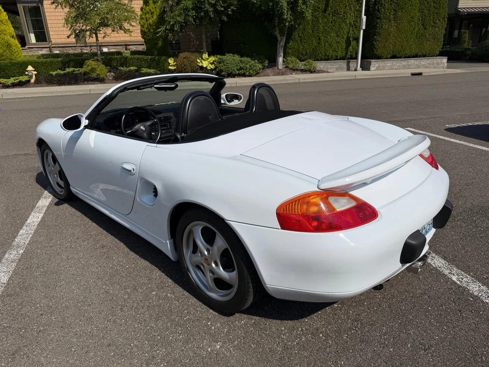 1998 Porsche 986 Boxster - Image 11 of 31