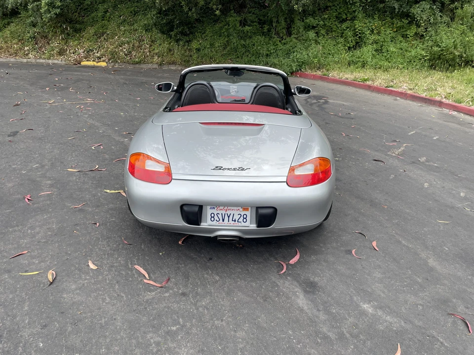 1998 Porsche 986 Boxster - Image 9 of 31