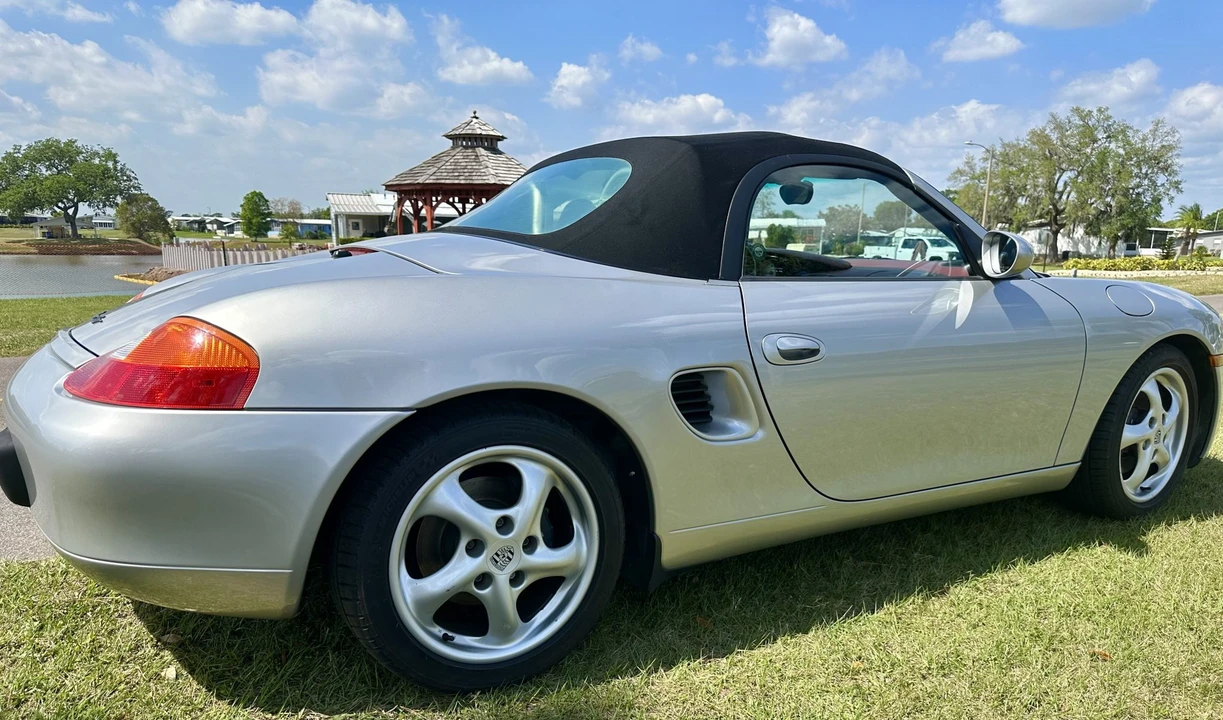 1998 Porsche 986 Boxster - Image 10 of 31