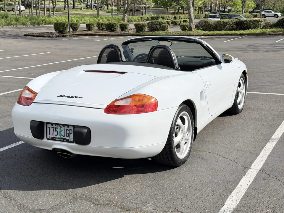 1998 Porsche 986 Boxster - Image 9 of 31