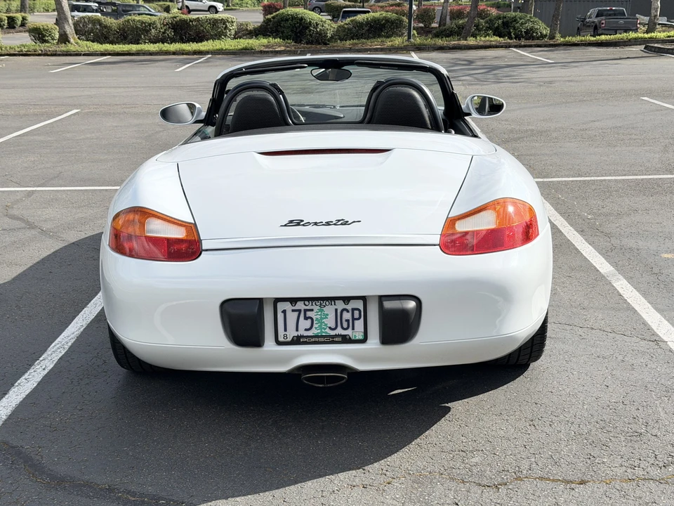 1998 Porsche 986 Boxster - Image 11 of 31