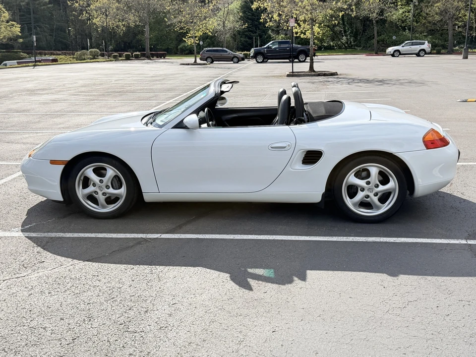 1998 Porsche 986 Boxster - Image 16 of 31
