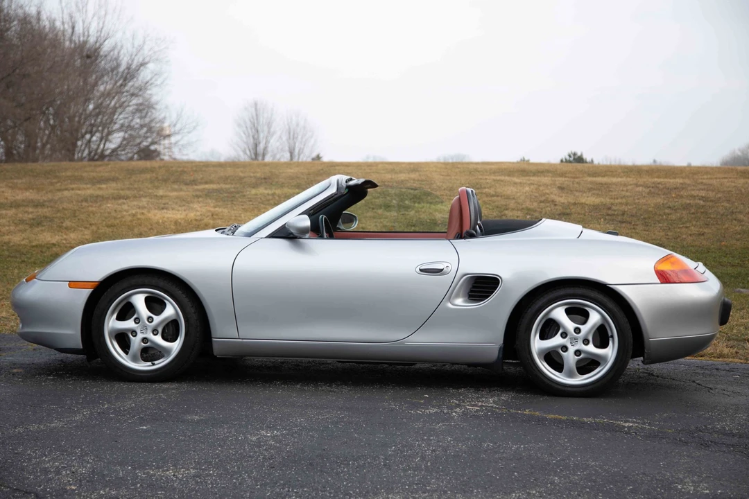 1998 Porsche 986 Boxster - Image 9 of 31