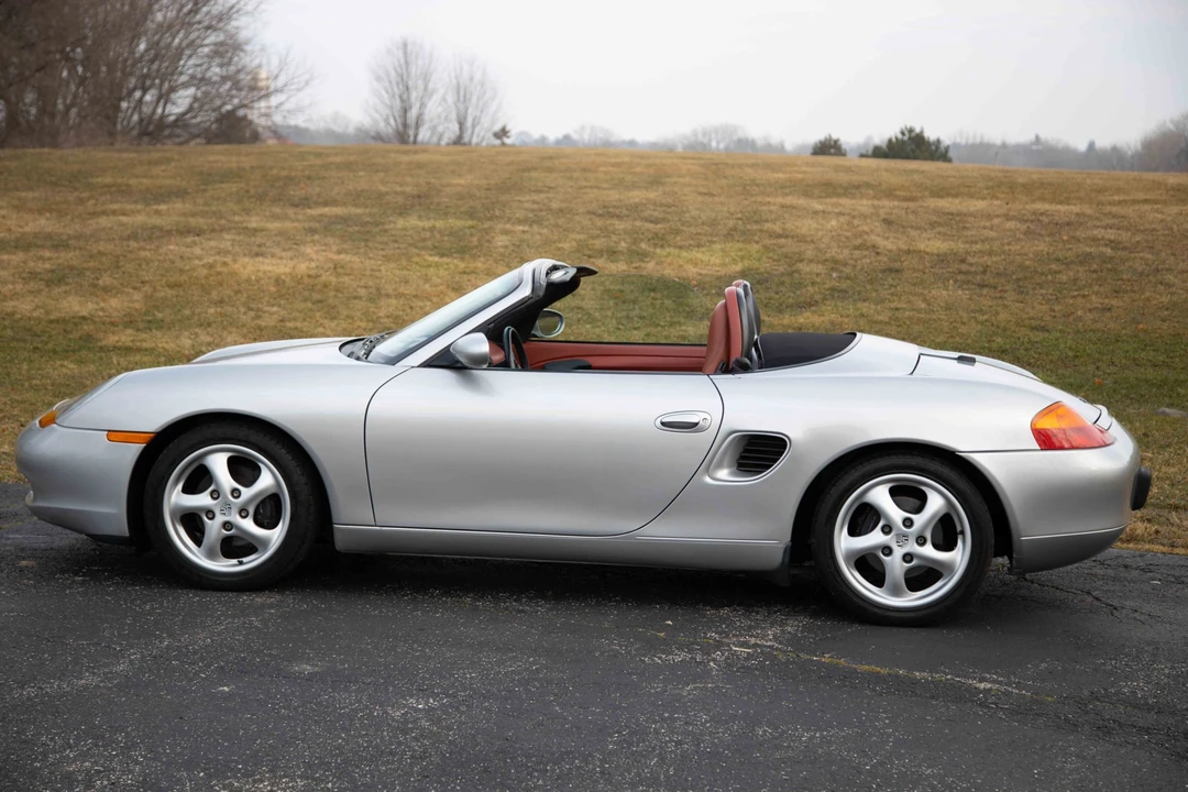 1998 Porsche 986 Boxster - Image 10 of 31