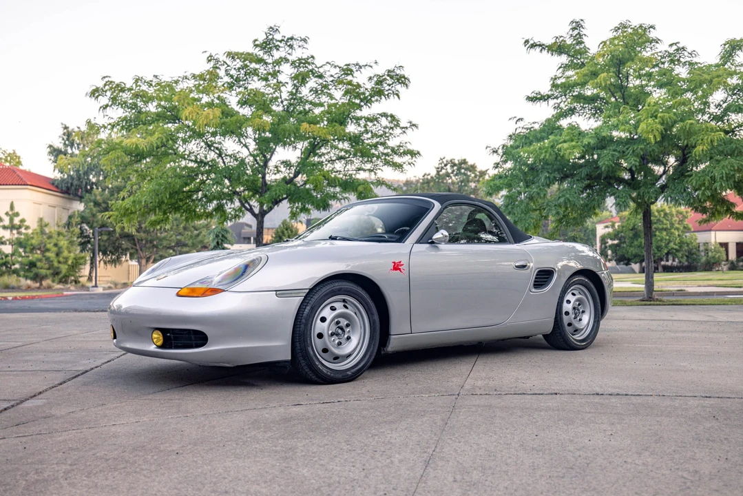 1998 Porsche 986 Boxster - Image 2 of 31