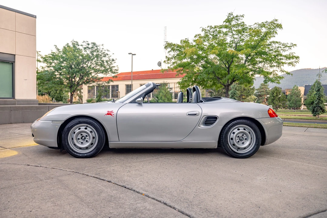 1998 Porsche 986 Boxster - Image 17 of 31
