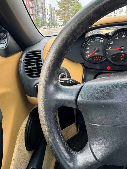 1998 Porsche 986 Boxster - Image 25 of 31