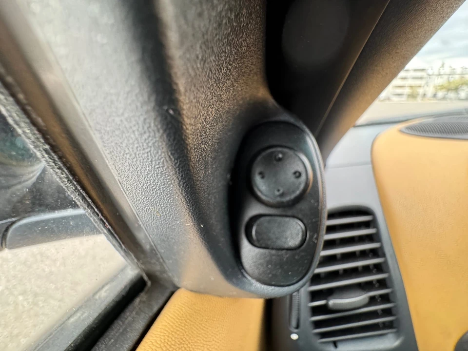 1998 Porsche 986 Boxster - Image 19 of 31