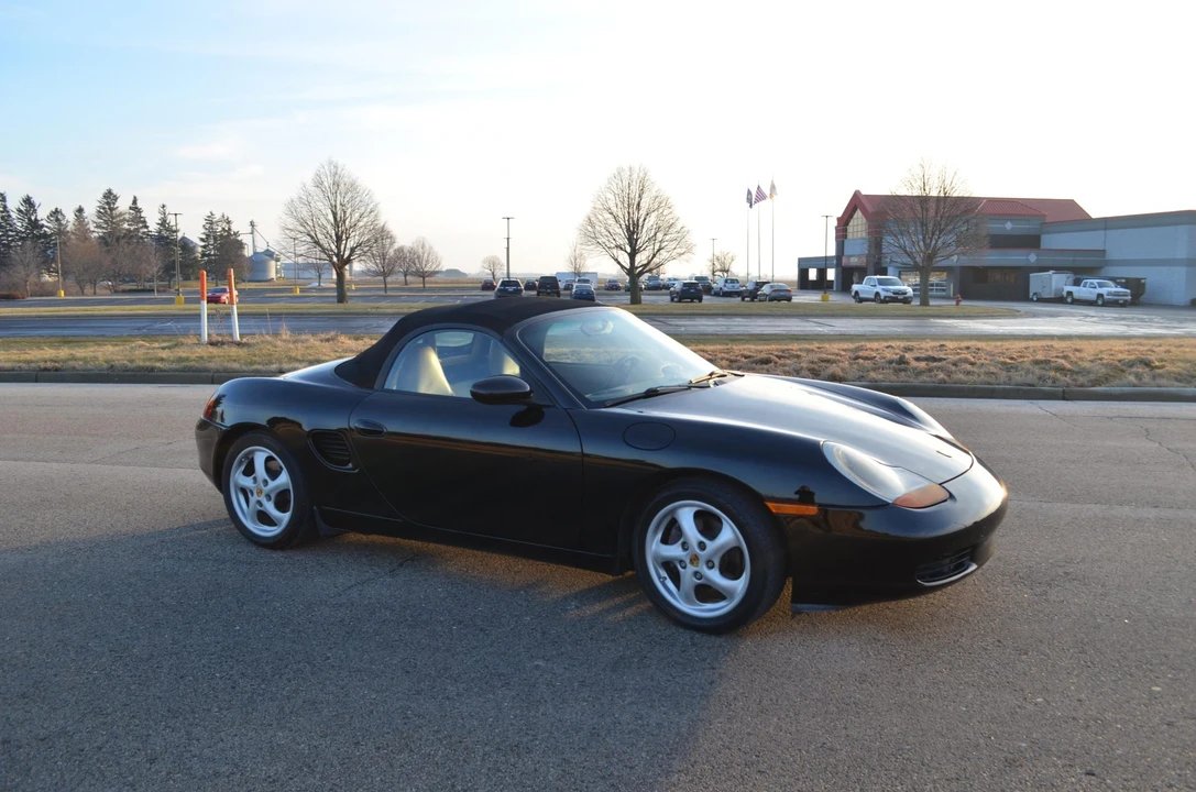 1998 Porsche 986 Boxster - Image 14 of 31