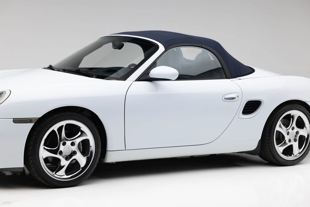 1998 Porsche 986 Boxster - Image 23 of 31