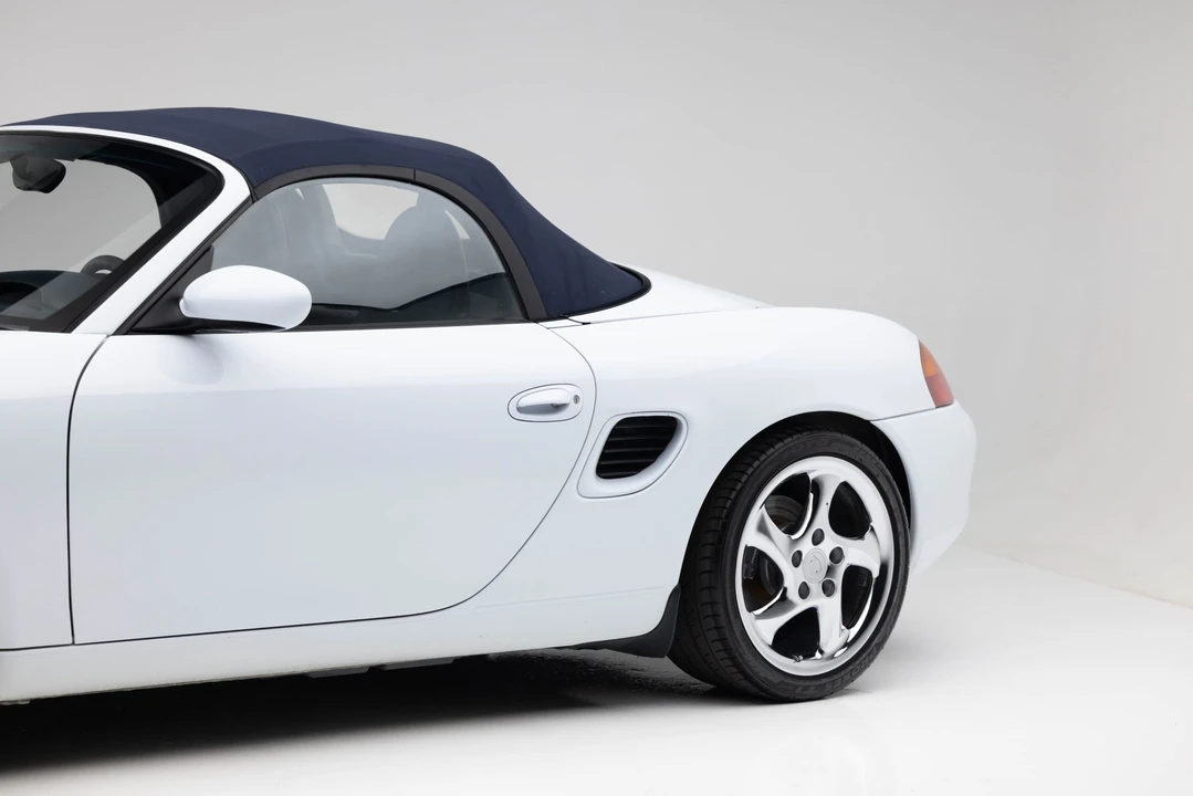 1998 Porsche 986 Boxster - Image 24 of 31