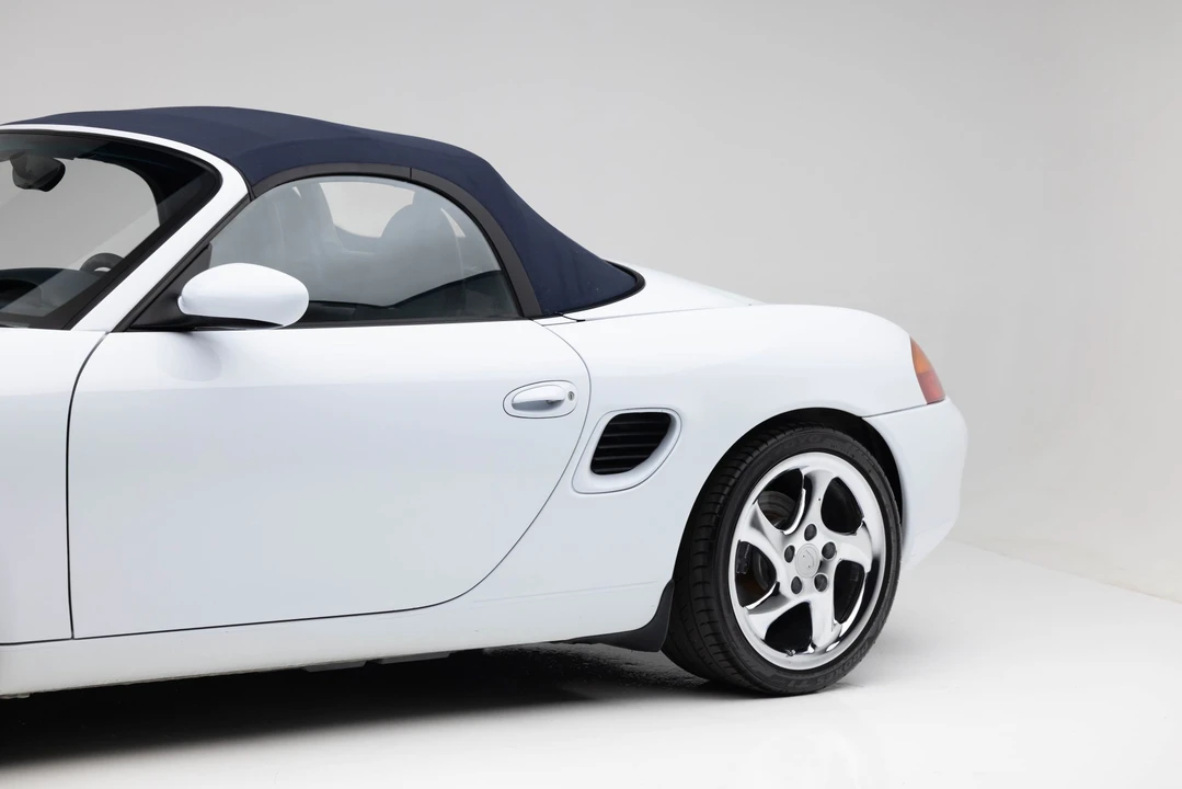 1998 Porsche 986 Boxster - Image 14 of 31
