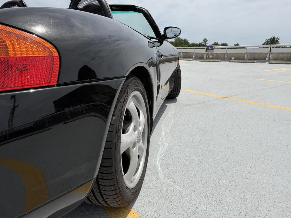 1998 Porsche 986 Boxster - Image 24 of 31