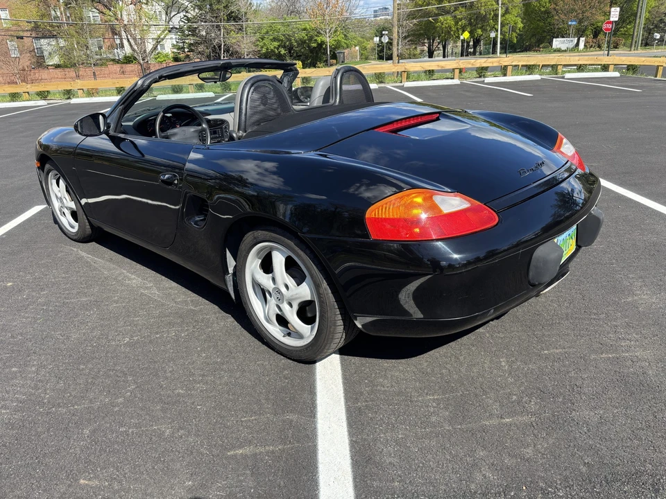 1998 Porsche 986 Boxster - Image 8 of 31