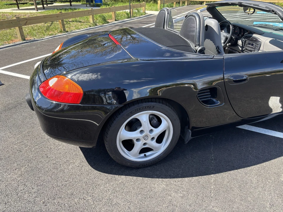 1998 Porsche 986 Boxster - Image 14 of 31