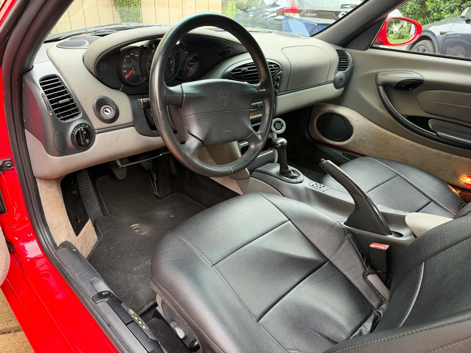 1998 Porsche 986 Boxster - Image 11 of 31