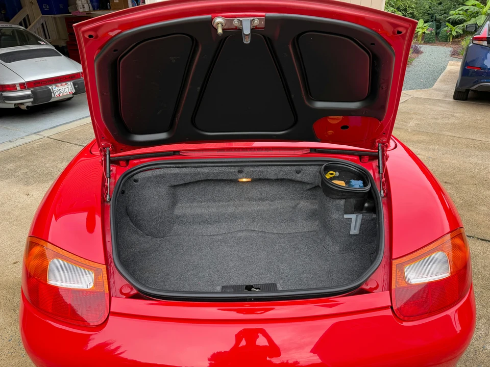 1998 Porsche 986 Boxster - Image 13 of 31