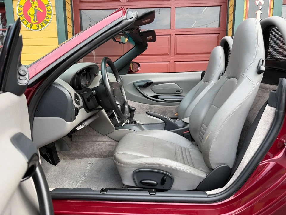 1998 Porsche 986 Boxster - Image 26 of 31