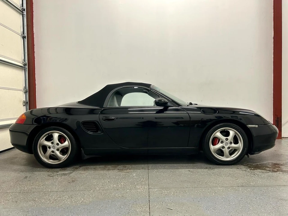1998 Porsche 986 Boxster - Image 5 of 17