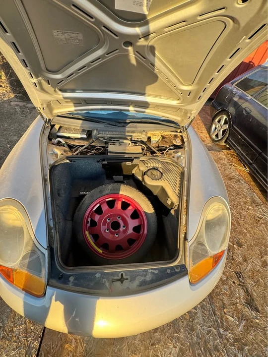1998 Porsche 986 Boxster - Image 10 of 16