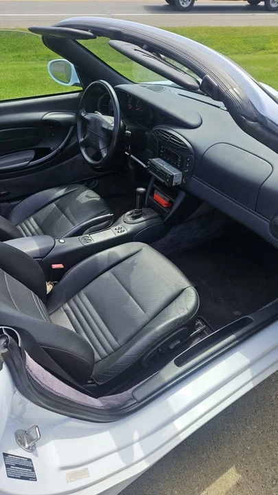 1998 Porsche 986 Boxster - Image 7 of 14