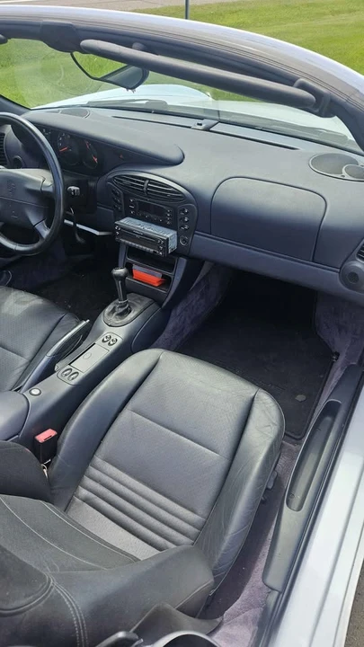 1998 Porsche 986 Boxster - Image 8 of 14