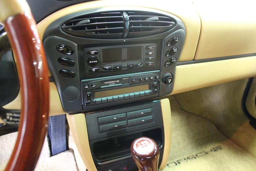 1998 Porsche 986 Boxster - Image 4 of 6
