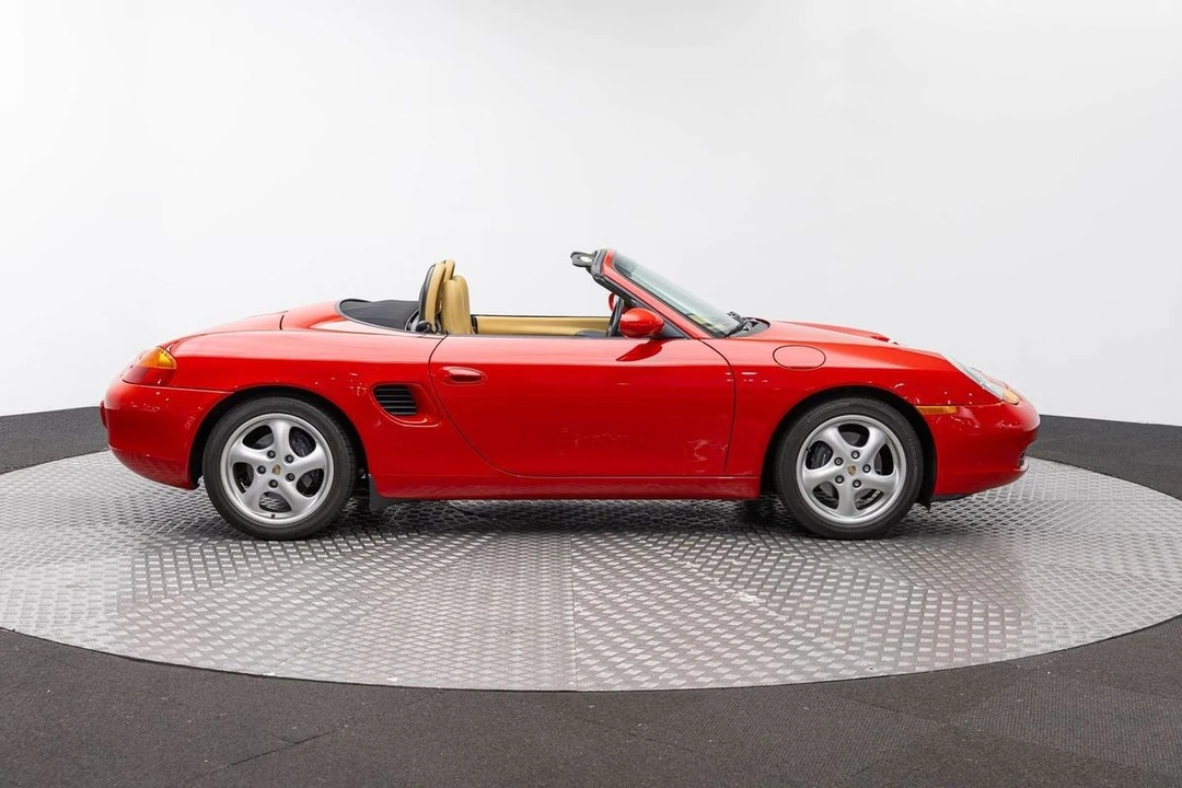 1998 Porsche 986 Boxster - Image 9 of 31