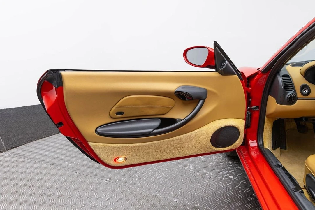 1998 Porsche 986 Boxster - Image 13 of 31