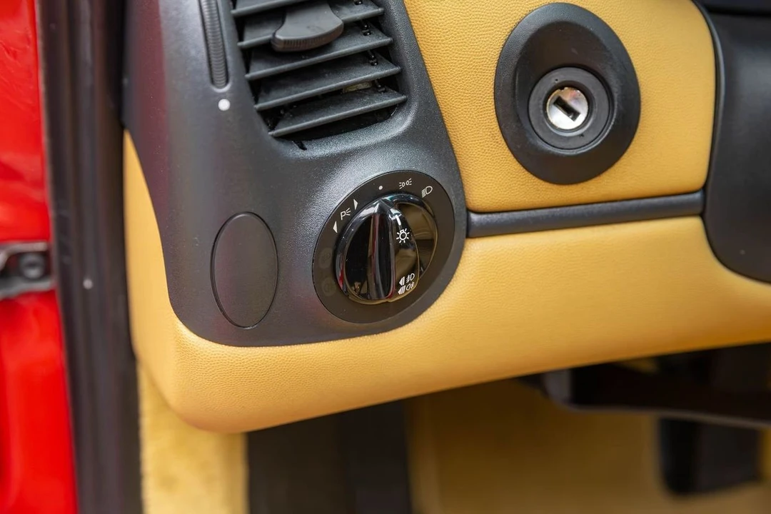 1998 Porsche 986 Boxster - Image 24 of 31