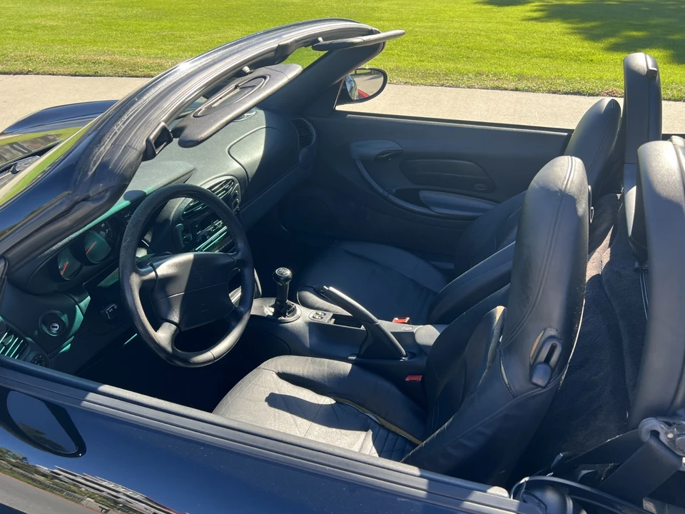 1998 Porsche 986 Boxster - Image 24 of 30