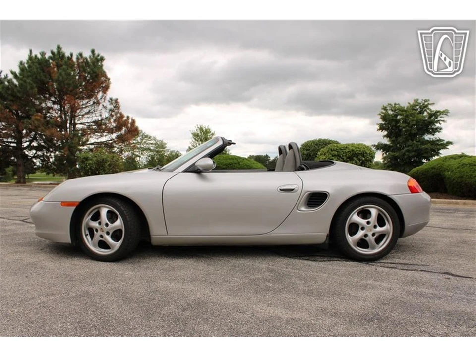 1998 Porsche 986 Boxster - Image 11 of 31