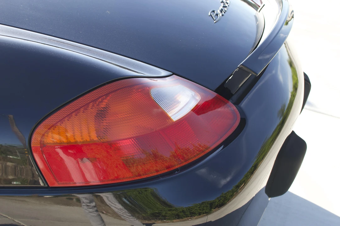 1998 Porsche 986 Boxster - Image 18 of 31