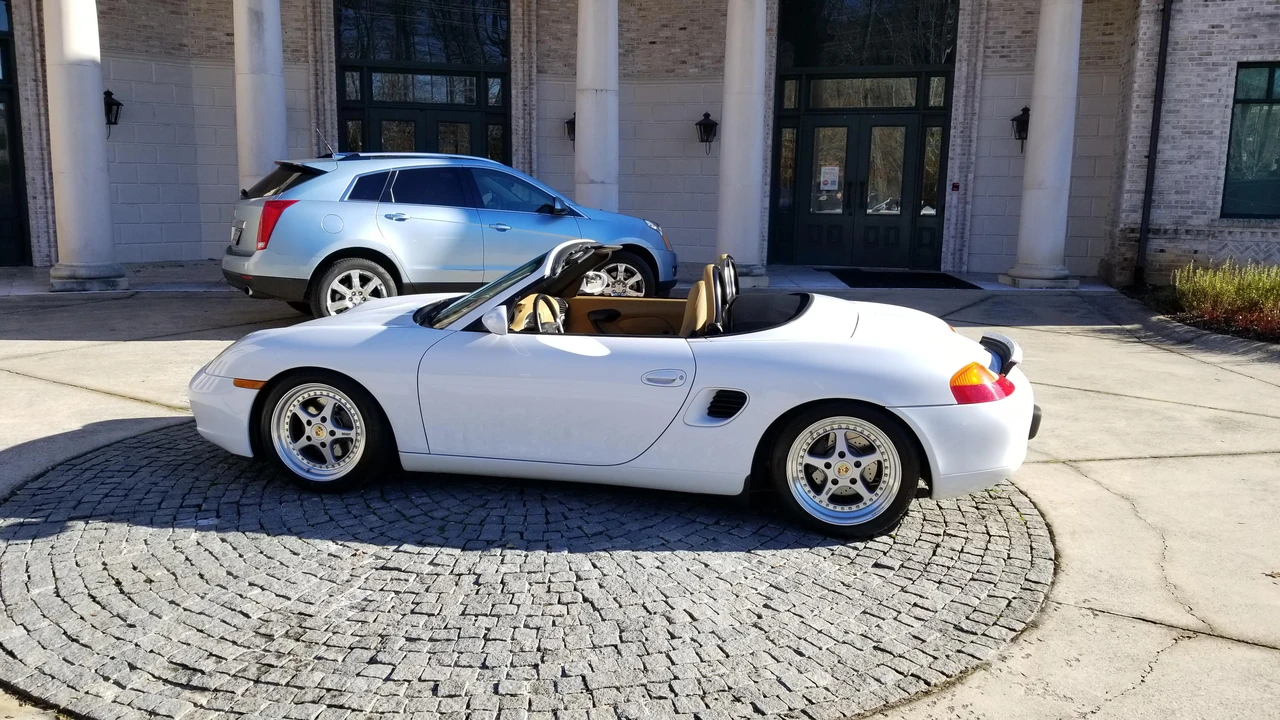 1998 Porsche 986 Boxster - Image 11 of 31