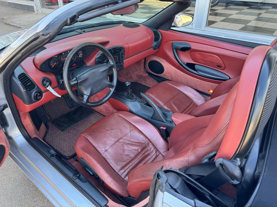 1998 Porsche 986 Boxster - Image 9 of 22