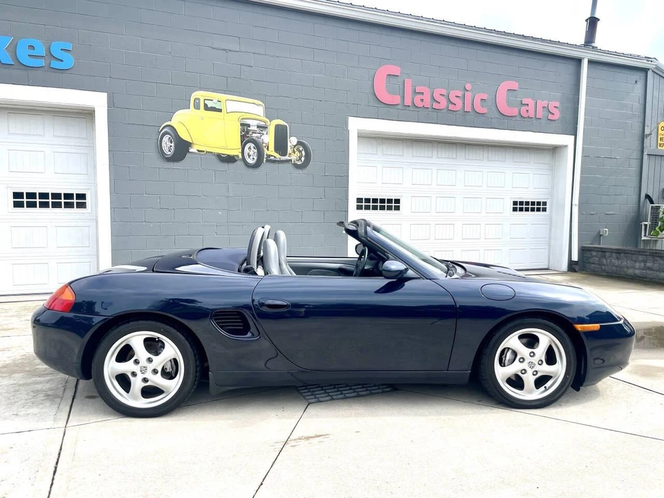 1998 Porsche 986 Boxster - Image 10 of 31