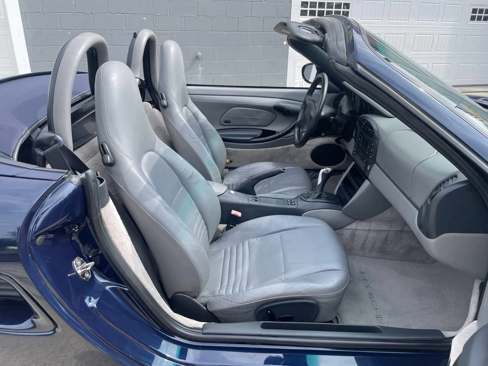 1998 Porsche 986 Boxster - Image 25 of 31