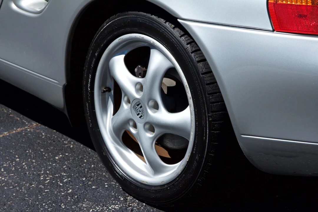 1998 Porsche 986 Boxster - Image 14 of 31