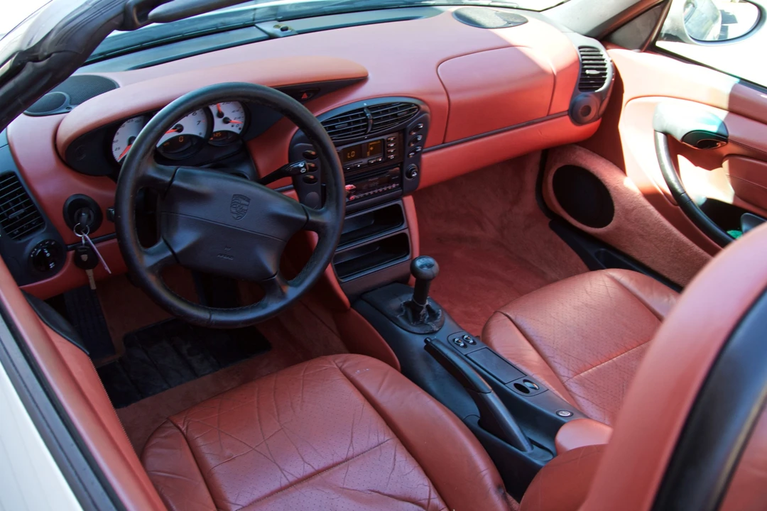 1998 Porsche 986 Boxster - Image 19 of 31