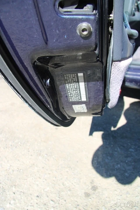 1998 Porsche 986 Boxster - Image 10 of 21