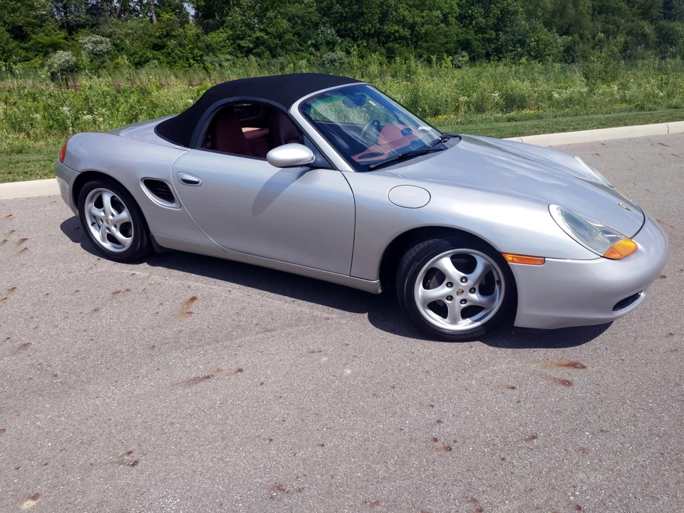 1998 Porsche 986 Boxster - Image 10 of 31