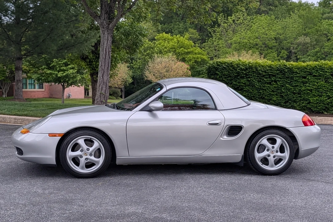 1998 Porsche 986 Boxster - Image 12 of 31